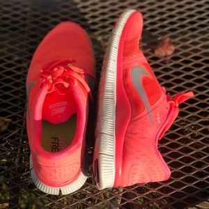 Neon Pink Women’s Nike Frees